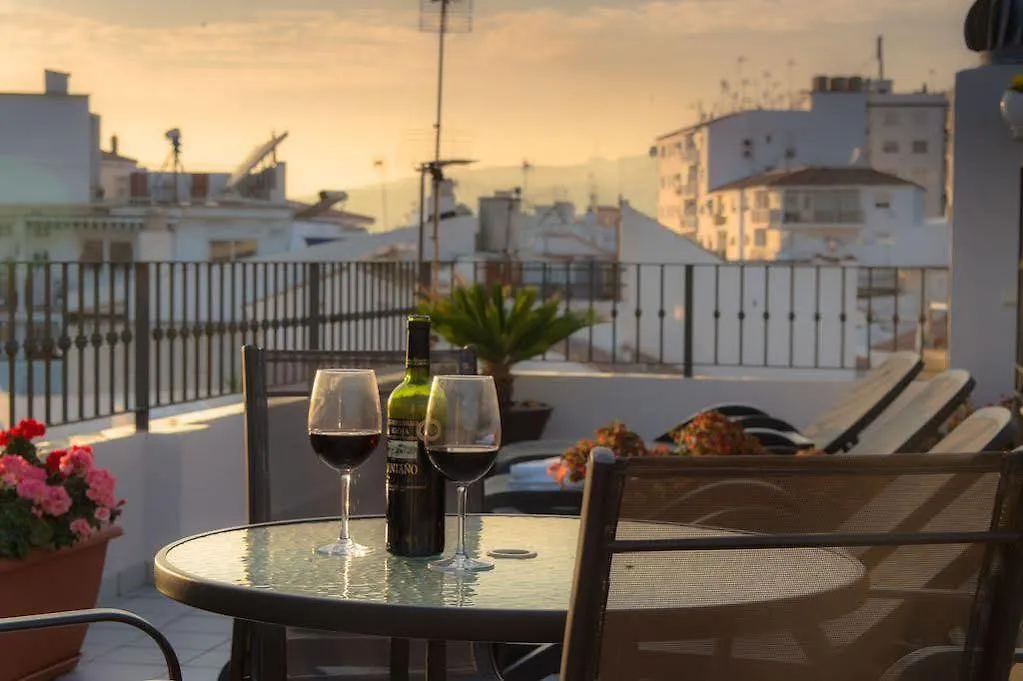 Apartamentos Plaza Cavana 5 Nerja 0*,  Hiszpania