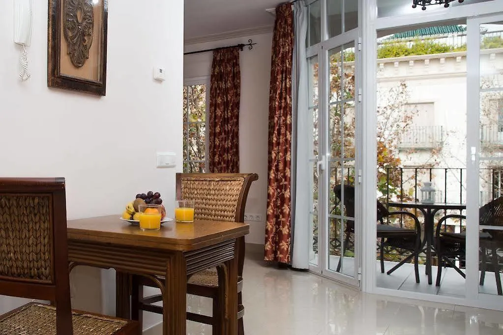 Hotel Apartamentos Plaza Cavana 5 Nerja