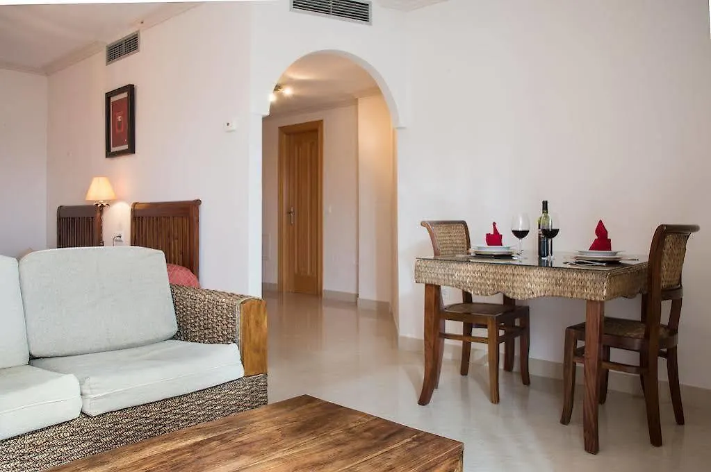 Apartamentos Plaza Cavana 5 Nerja