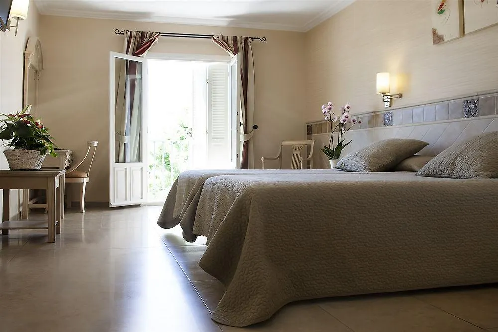 Apartamentos Plaza Cavana 5 Nerja Hotel
