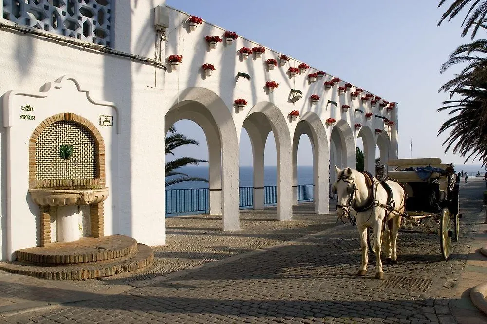 Apartamentos Plaza Cavana 5 Nerja 0*,  Spanje