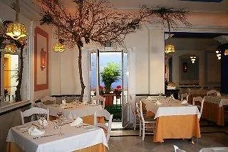 Hotel Apartamentos Plaza Cavana 5 Nerja