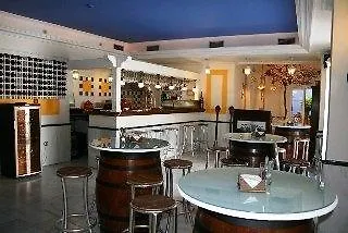 Apartamentos Plaza Cavana 5 Nerja Hotel