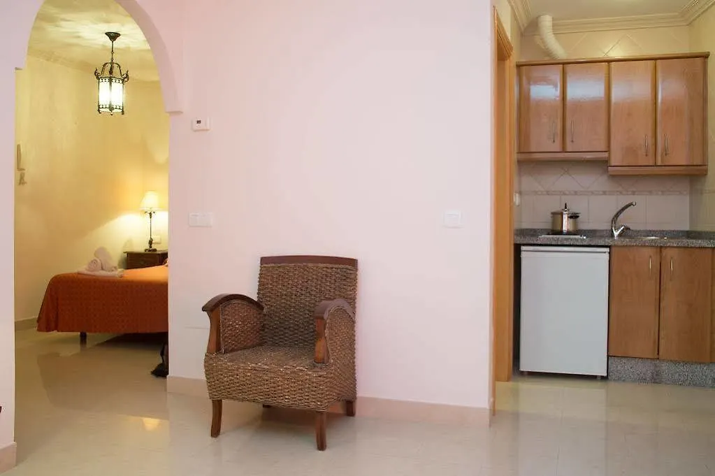 Apartamentos Plaza Cavana 5 Nerja 0*,  Spanje